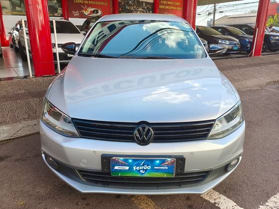VOLKSWAGEN JETTA 2.0 COMFORTLINE FLEX 4P TIPTRONIC VOLKSWAGEN JETTA 2.0 COMFORTLINE FLEX 4P TIPTRONIC